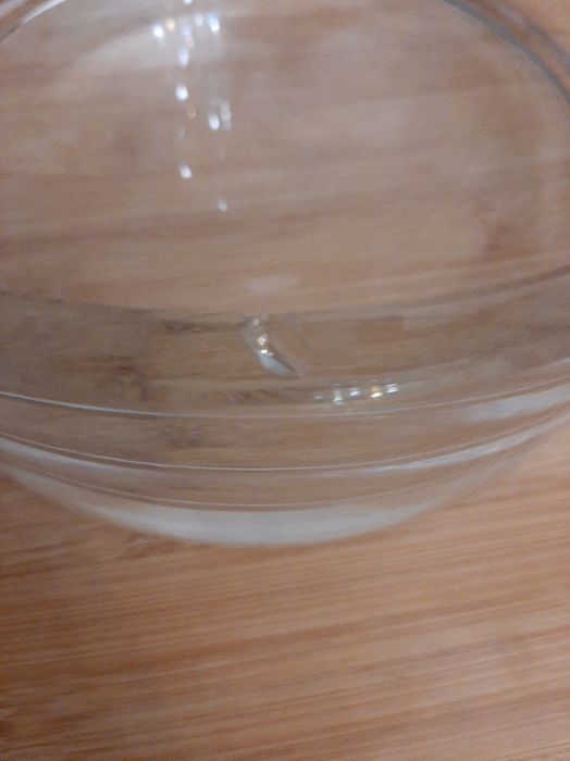 Taça em vidro com base