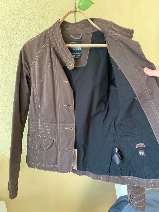 Куртка The North Face, на подкладке, 38 размер