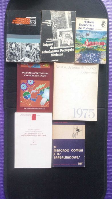 Conjunto livros historia e economia de Portugal e outros