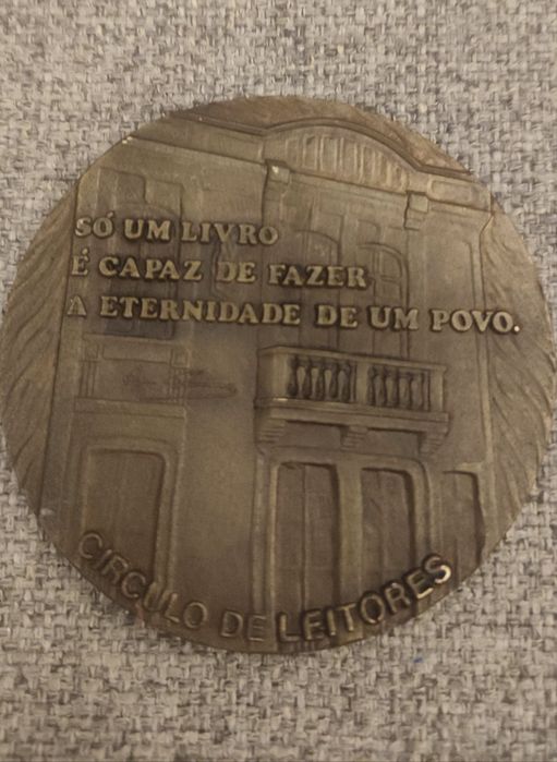 Medalha Eça de Queiróz