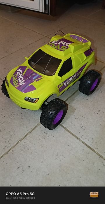 Carro telecomandado