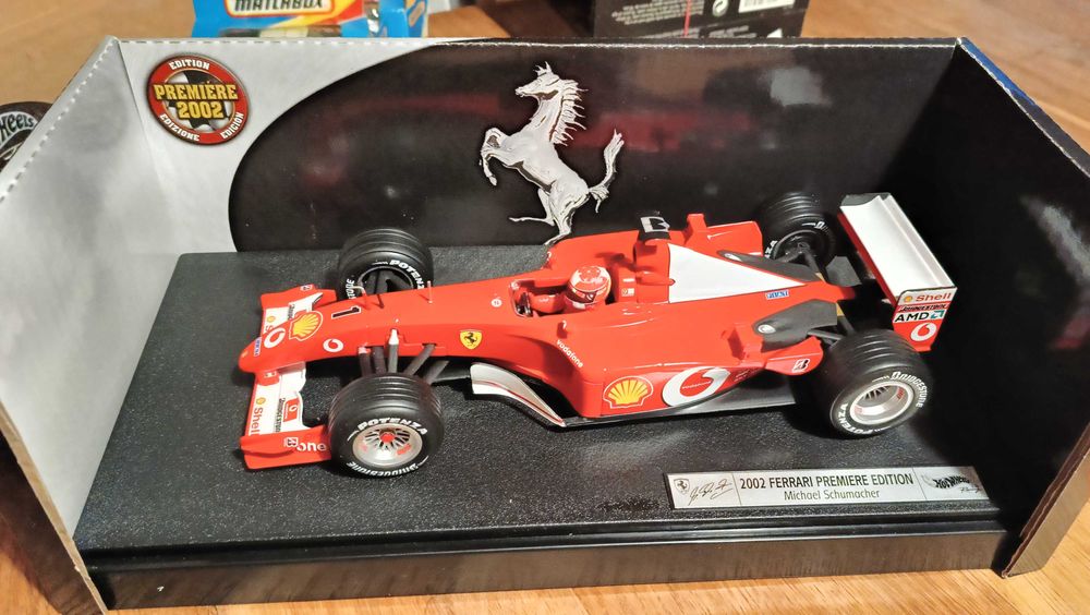 1/18 Hot Wheels Ferrari 2002 Premiere Edition Michael Schumacher
