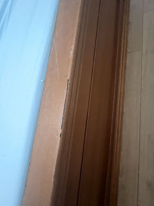 Cama e mesas de cabeceira a combinar - Madeira maciça (usada)