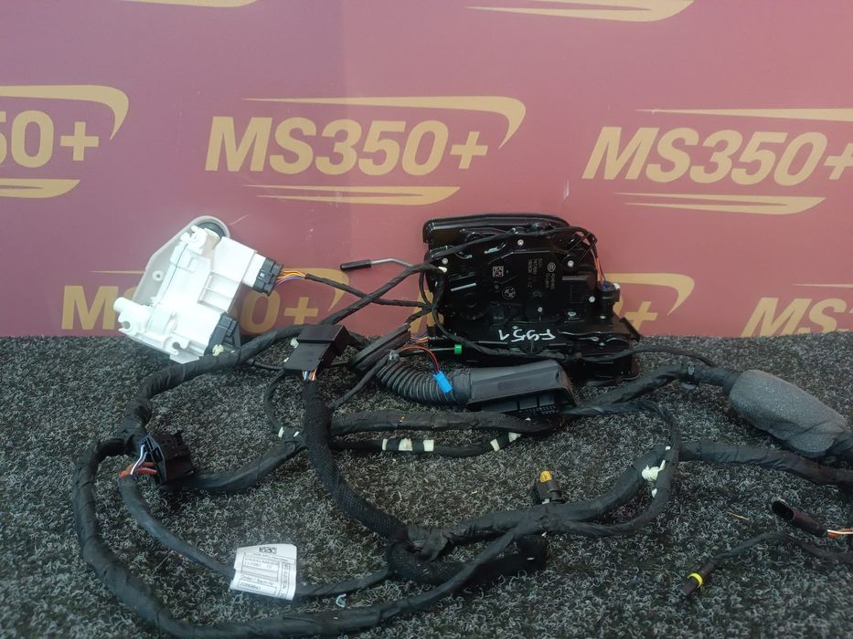 BMW X5M F95 бмв х5м ф95 розборка шрот запчастини