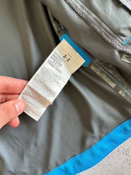Спортивная кофта Under Armour Размер S
