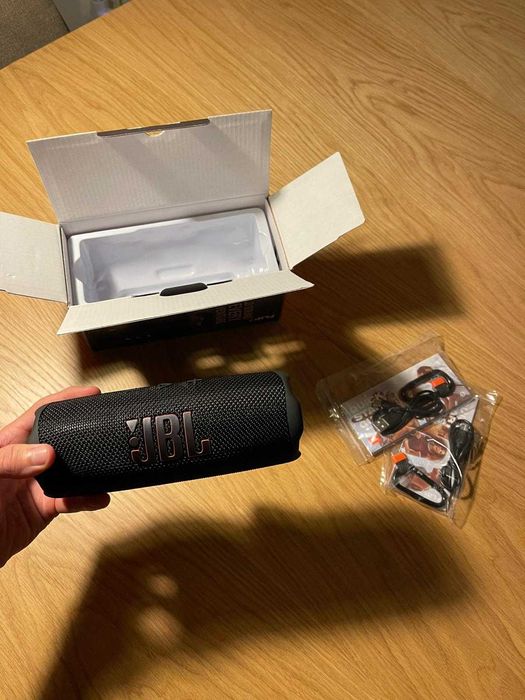 Coluna JBL flip 7 nova