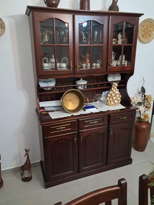 Louceiro praticamente novo