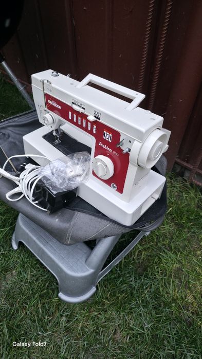 Швейна машина VICTORIA Німеччина (оригінал)