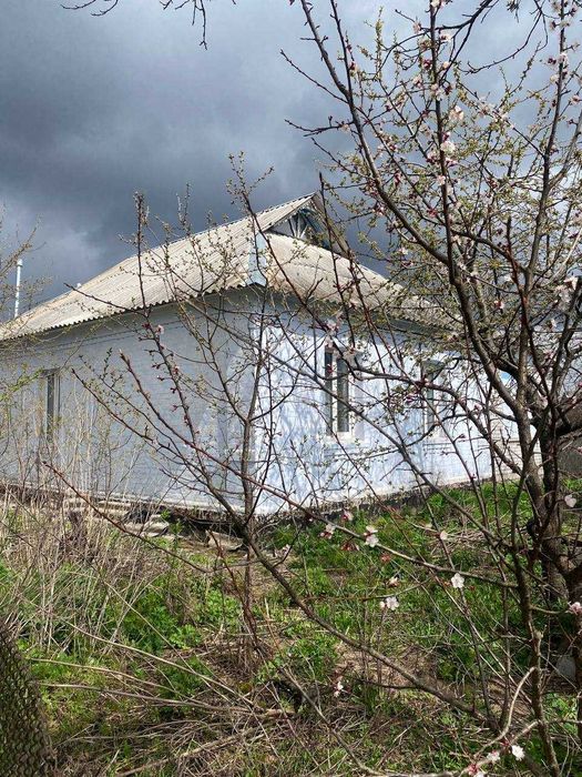 Продаж будинку в селі Острів, Білоцерківський район, розглядаємо Сертифікати