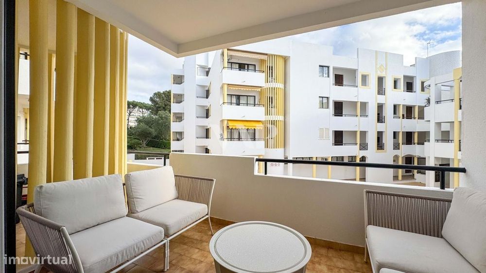 Apartamento T1 Renovado com Piscina em Vilamoura