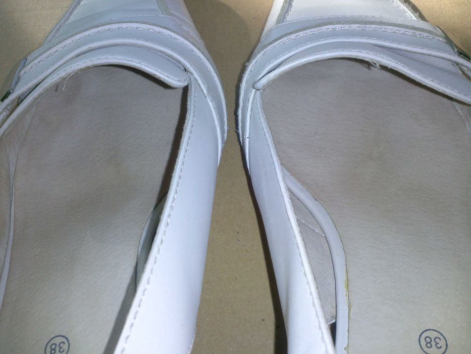 Обувь женская Летние кожаные белые босоножки размер 38
