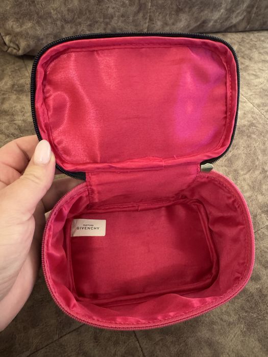 Косметичка Givenchy