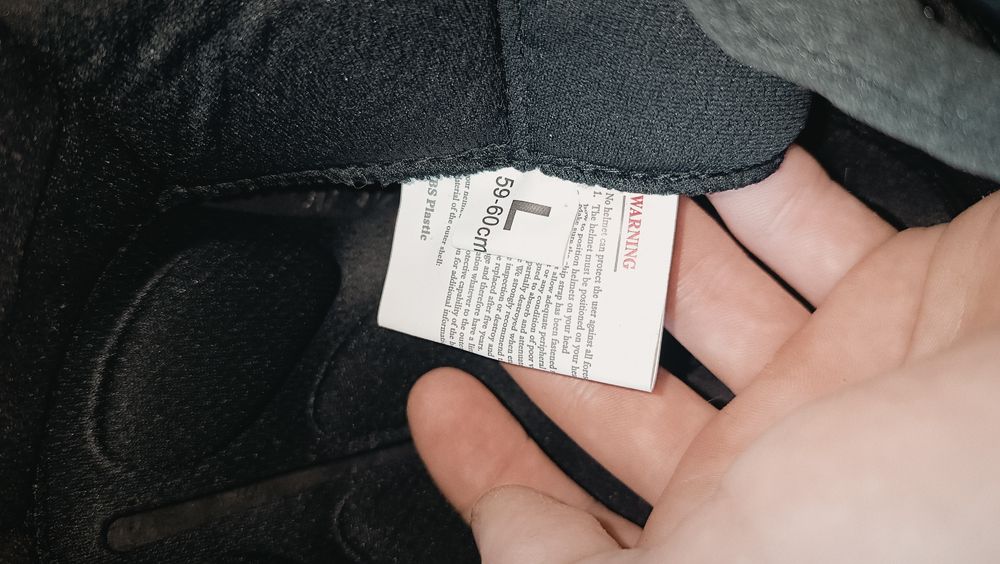Продам шолом, розмір 59-60см(L)