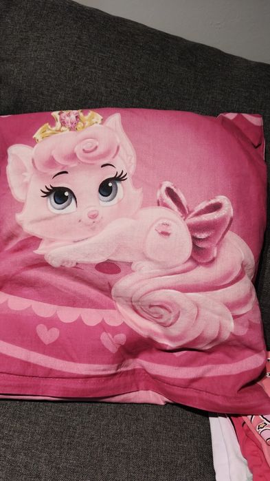 Poszewka na poduszkę uszkodzona