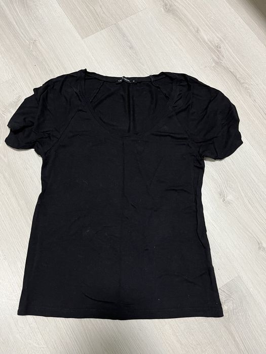 футболка жіноча