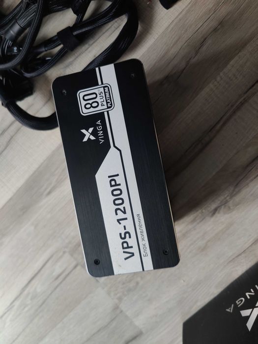 Блок живлення Vinga 1200W (VPS-1200Pl) в ідеальному стані БП Пк