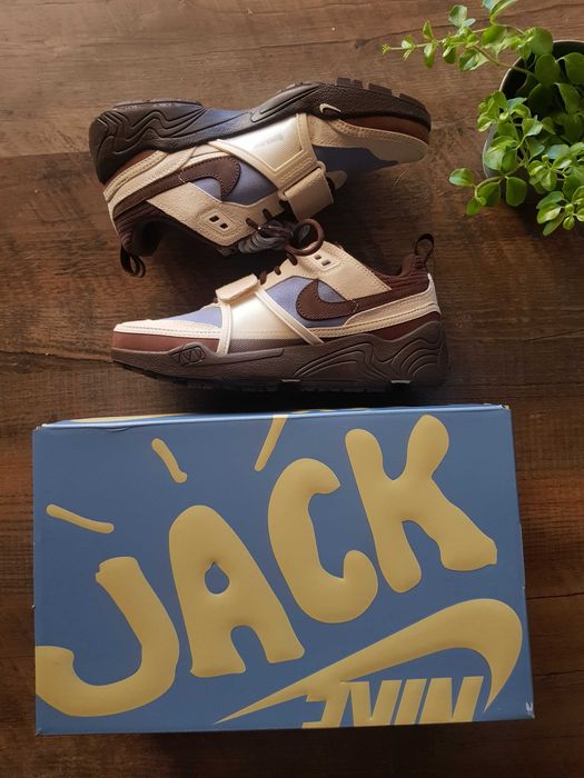 Nike Zoom Field Travis Scott “Leche Blue”