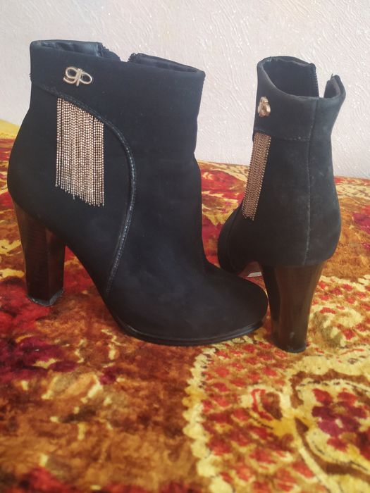 Жіночі черевички 36 р.