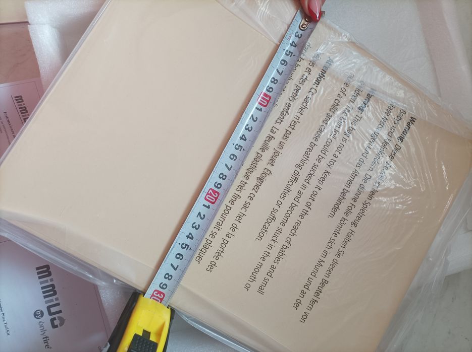 kamień z łopata do pizzy