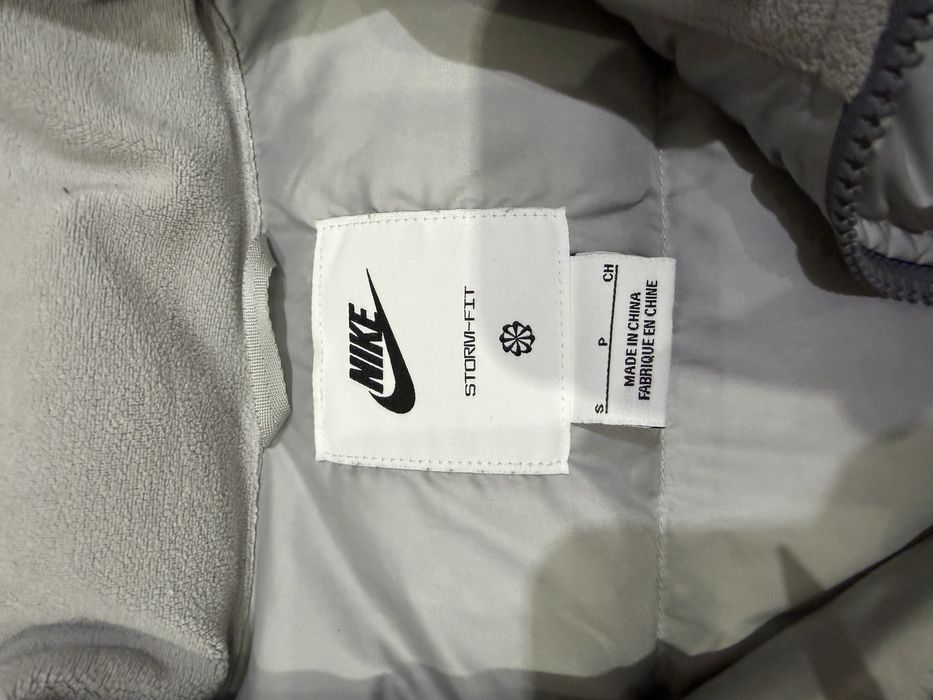 Жилетка Nike storm fit