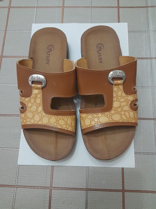 Шльопанці літні жіночі