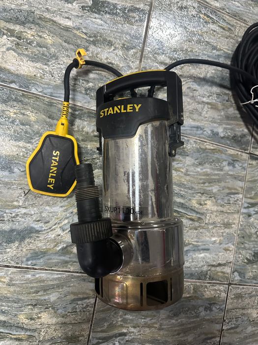Дренажный насос для грязной воды Stanley 1.1 кВт 16500 л/ч SXUP1100XDE