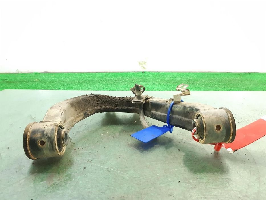 BRAÇO SUSPENSÃO SUPERIOR FRONTAL ESQUERDO MITSUBISHI PAJERO III 2003 -4010A139
