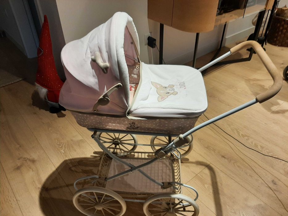 Carrinho de passeio bonecos cuenvas