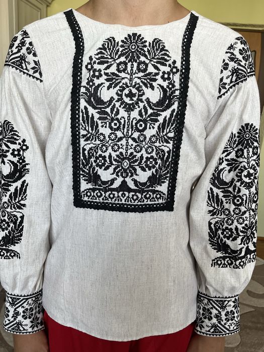 Продам вишиванку. Продам вишиту сорочку. Жіночу.