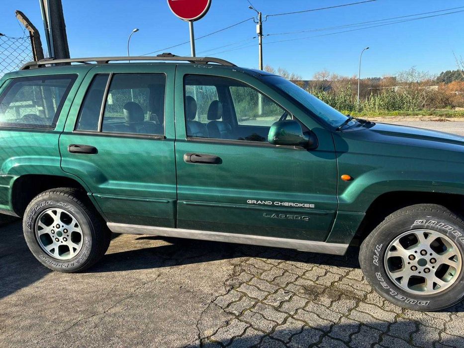 Jeep Grand Cherokee 3.1 Diesel 4x4 — Muito Estimado