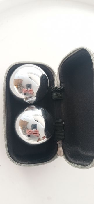 Vendo duas Zen balls em inox novas