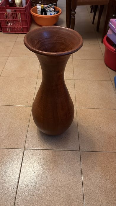 Vaso decorativo em barro