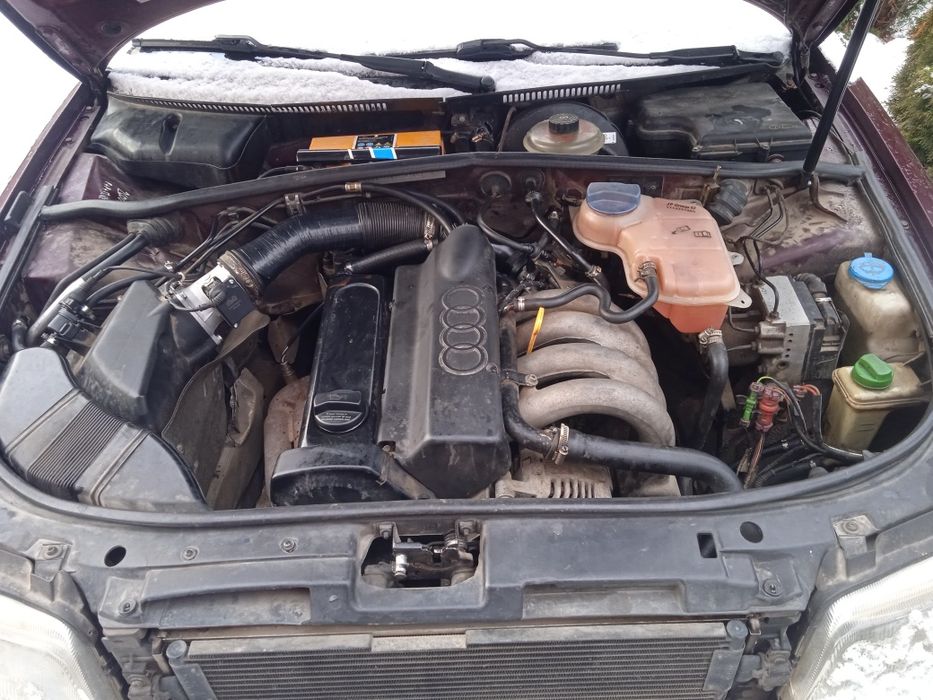 Продаю авто 1.6 бензин 1996 року ціна 2700