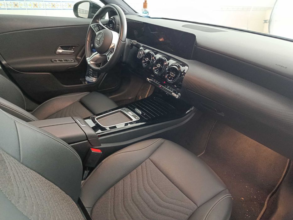 Vendo Mercedez Benz A250e, Hibrido Plug In, como novo, Com Garantia de Fabrica