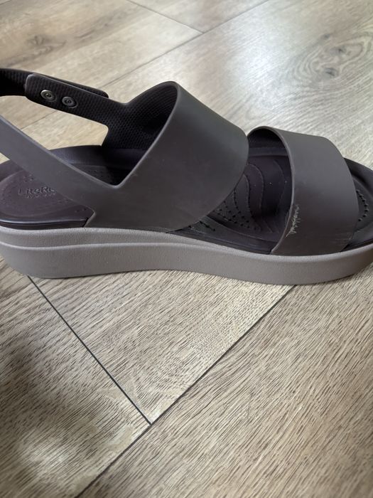 Sandaly Crocs r. 37,5