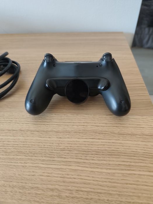 Ps4 1TB+3 comandos+9 jogos