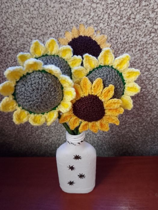 в'язаний соняшник
