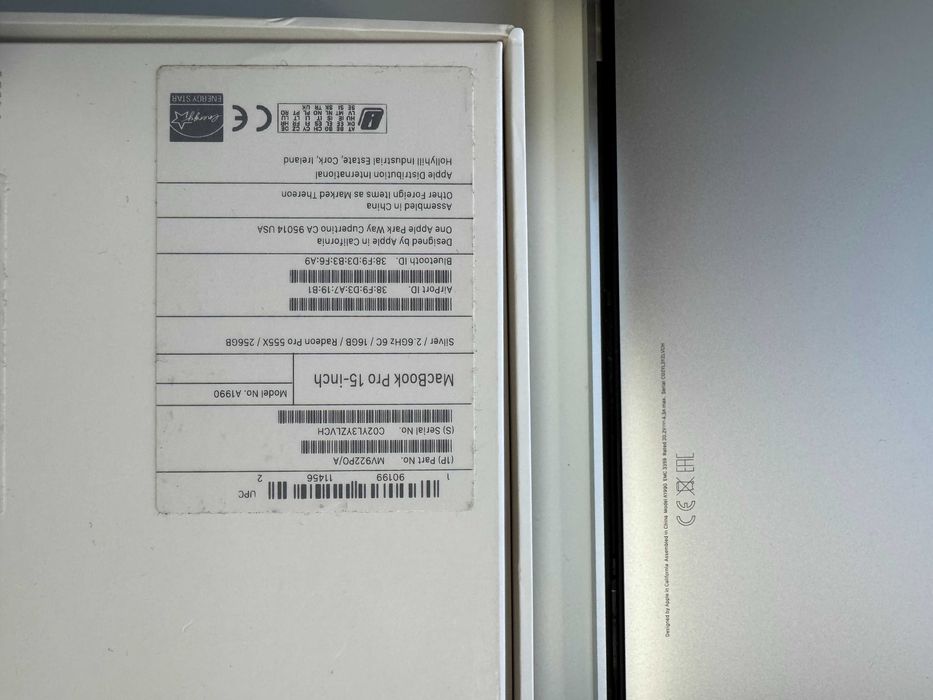 MacBook Pro 15” (2019) — Core i7 2.6 Touch Bar | 16GB RAM | 256GB