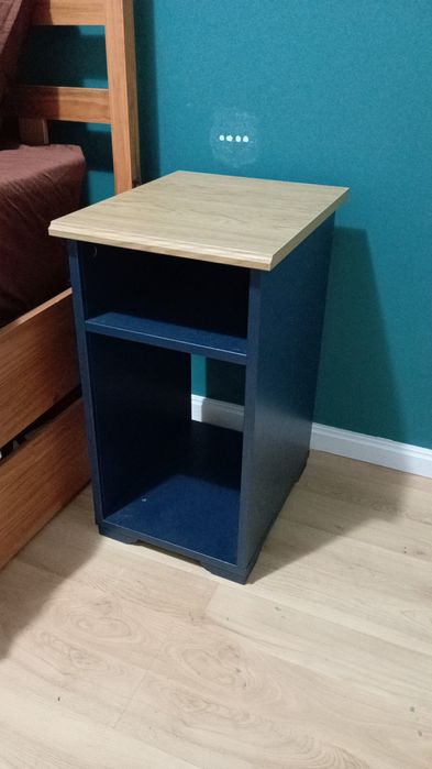 Mesa de apoio ou cabeceira