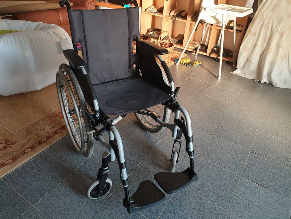Cadeira de rodas Invacare Action 2 NG
