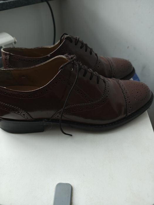 Piękne buty loake Samuel Windsor 42