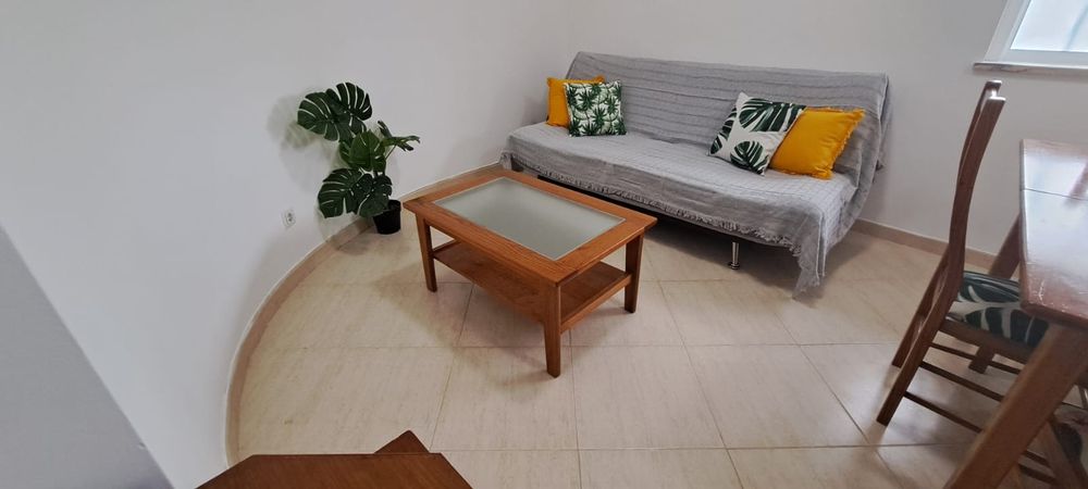 Arrendar Apartamento T2 Frente Mar Quarteira