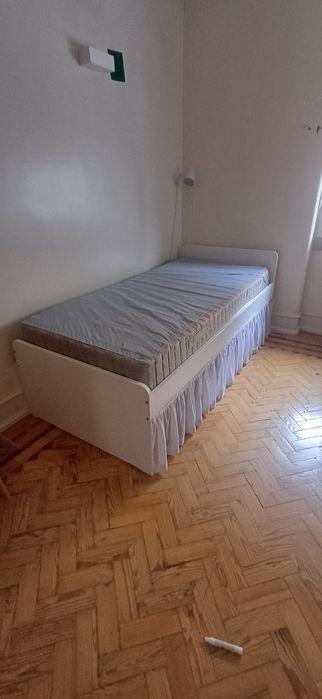 Cama solteiro IKEA MALM modelo antigo