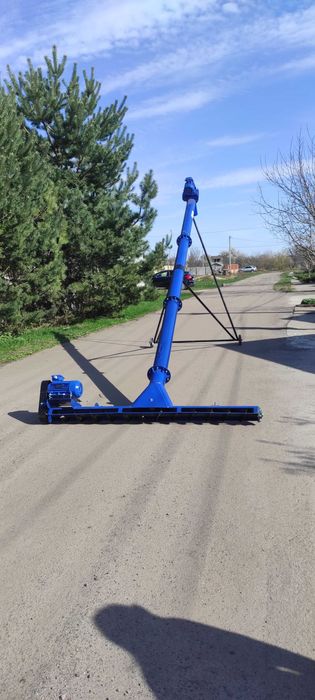 Транспортер зерна. Зернопогрузчик. Навантажувач шнековий, протруйник