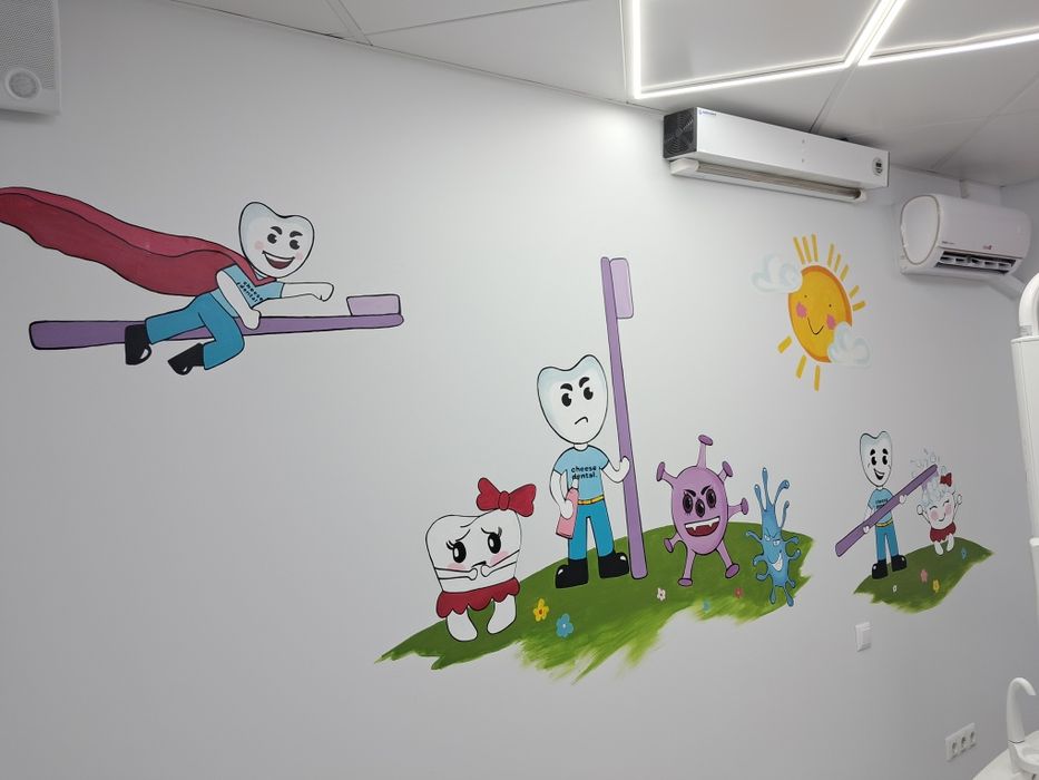 Роспись стен, витрин, окон, мебели