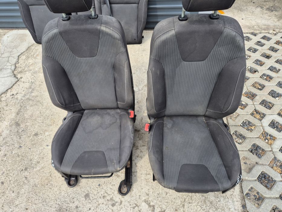 Fotel kanapa poszycie ford focus mk3 lift