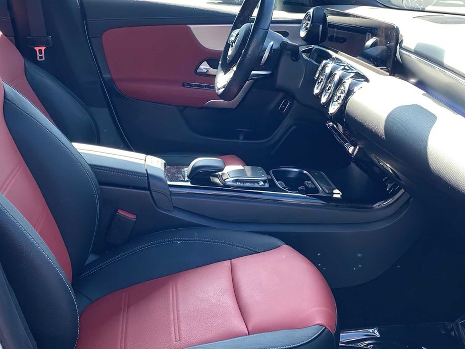 Mercedes-Benz CLA 250      2022