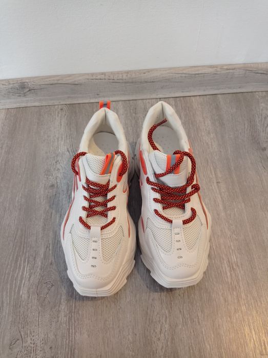 Buty Sneakersy 36 Nowe