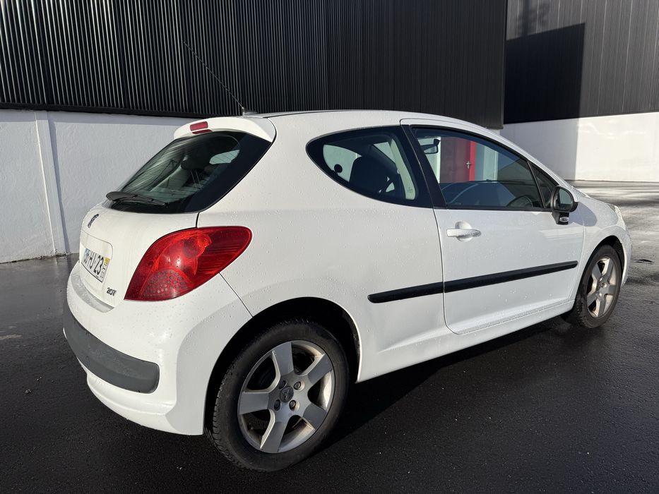 Peugeot 207 1.4 Hdi 5 lugares