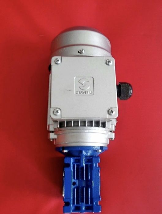 Продам Мотор Редуктор фирмы Motovario